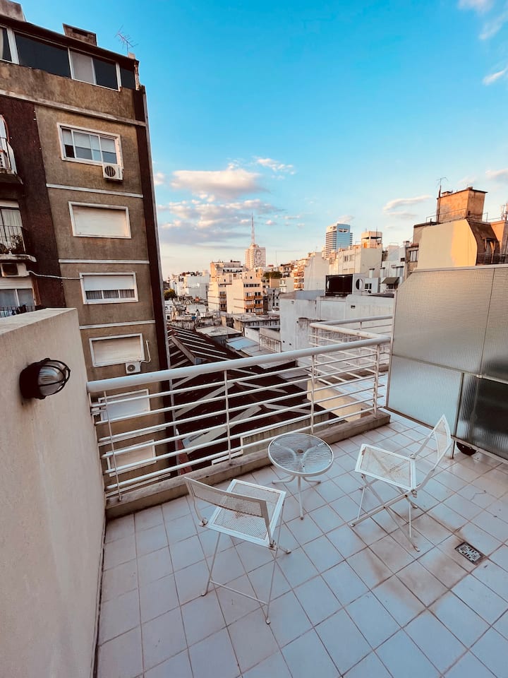 Квартира-студия в Monserrat с балконом