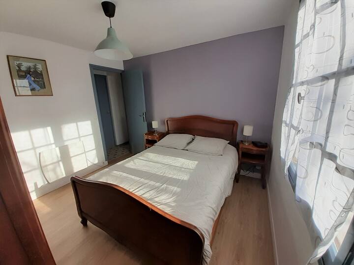 Fialová spálňa na prízemí