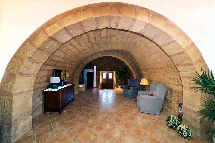 SANT ELM CASTLE gallery image 4