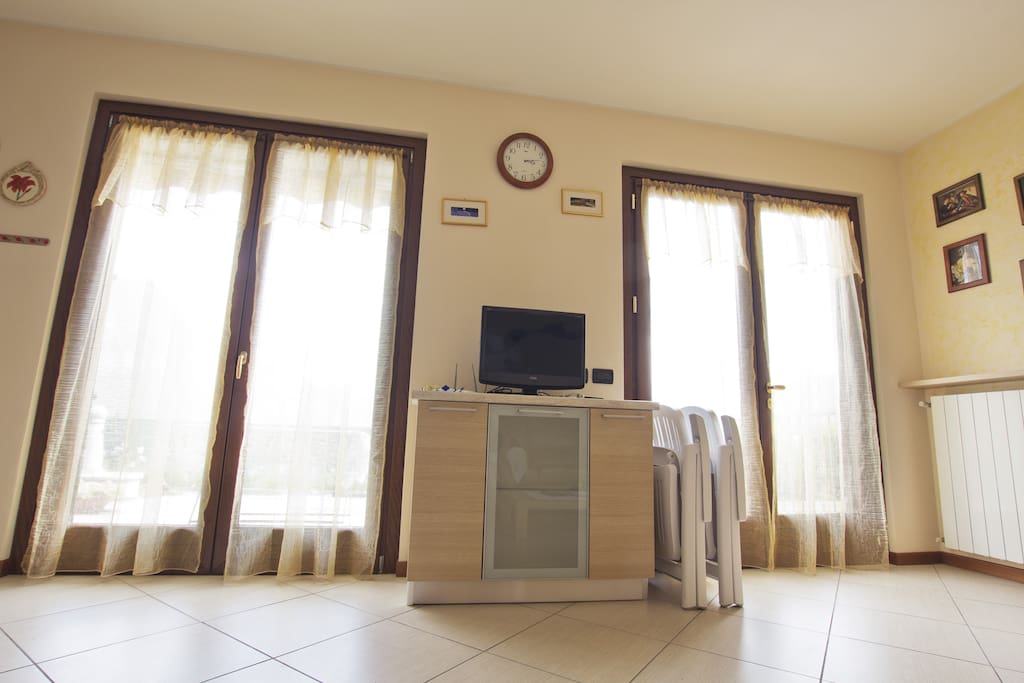 TV