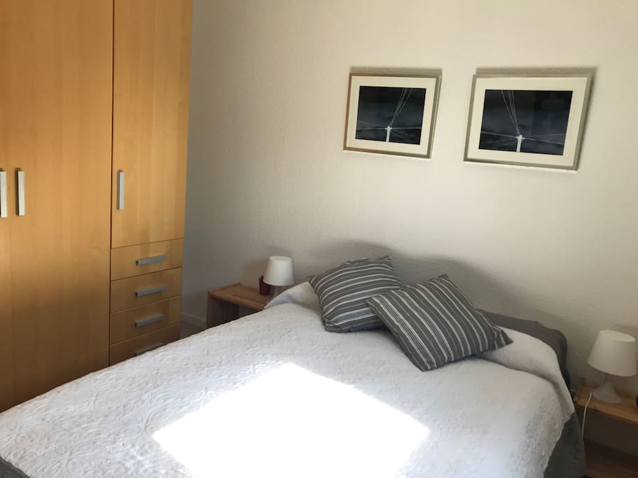 Guest bedroom 1