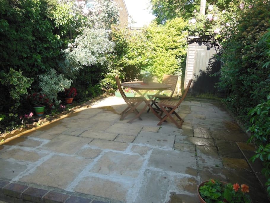 The backyard - perfect for a BBQ!