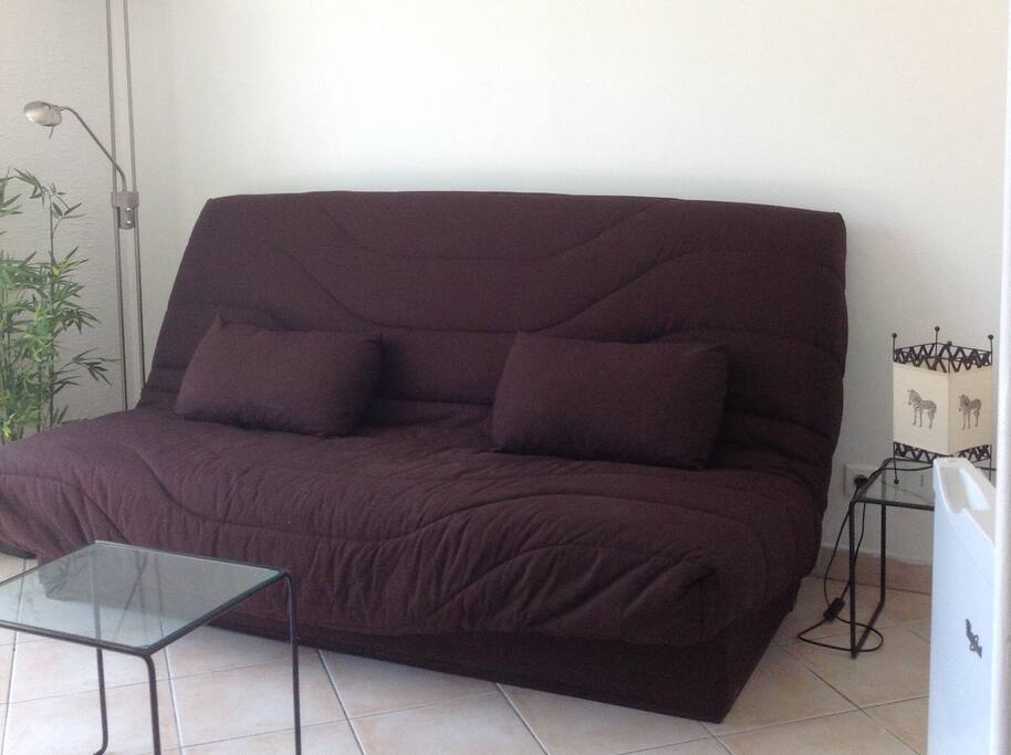 canapé lit matelas Dunlopillo (160*200) utilisé 1 mois.