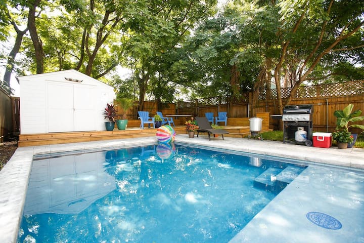 Perfect Family Getaway off Freret w/Saltwater Pool