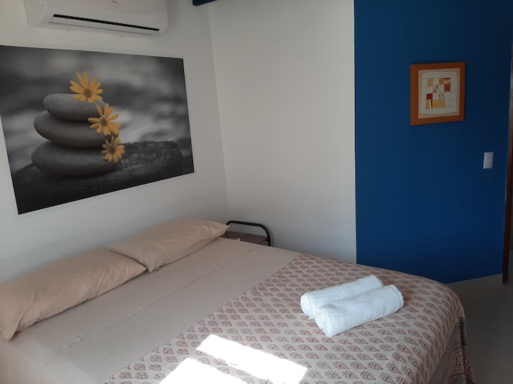 quarto cama padrão ar acond