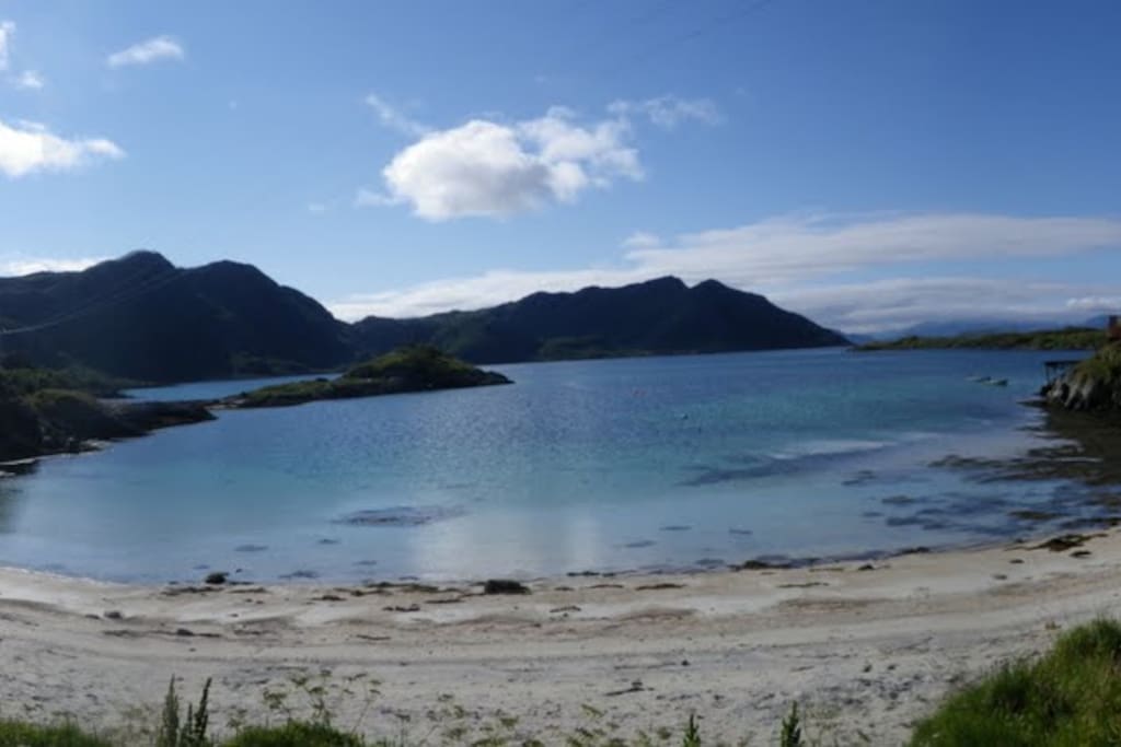 Sandstrand i Engvik.