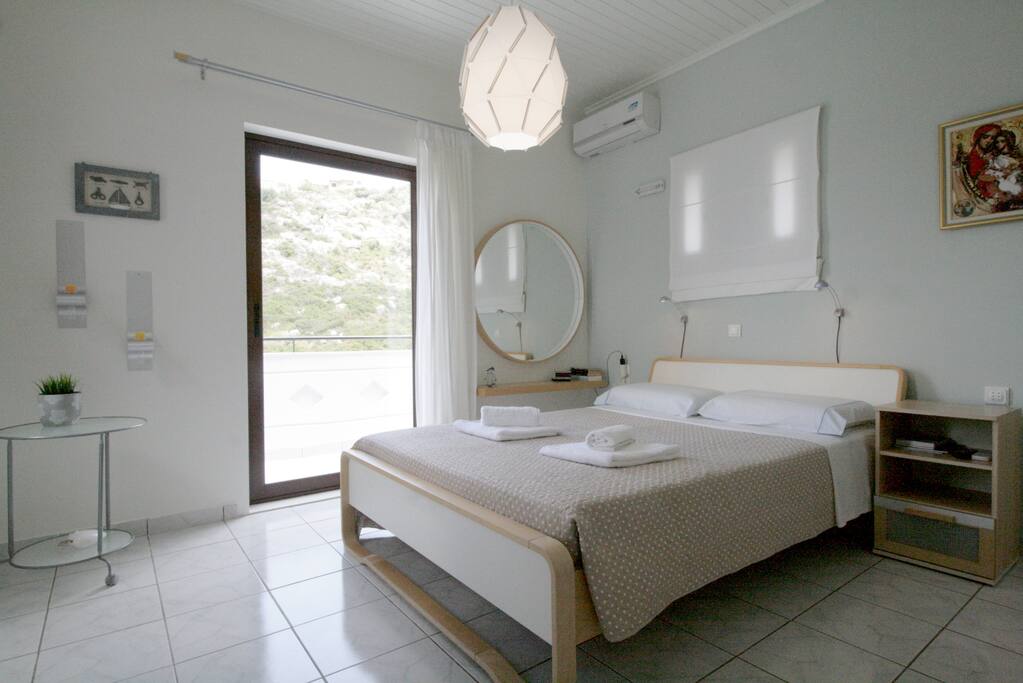 Master Bedroom - A/C - Closets