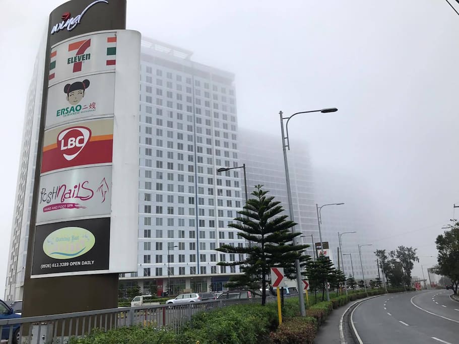 Wake-up with this morning fog at the site.