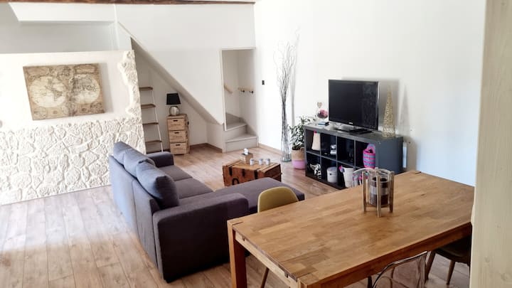 Spacieux Appartement Centre Ville Avec Terrasse - Alès
