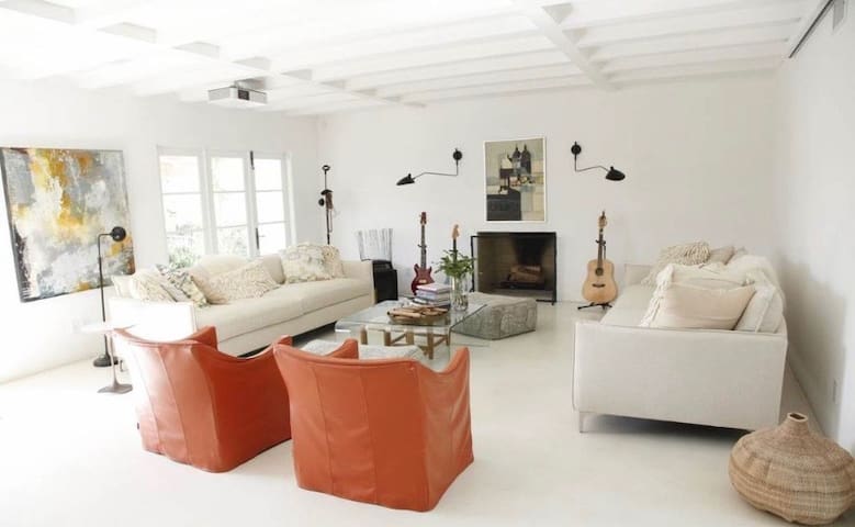 Malibu Beach House Getaway☀️✨🤍