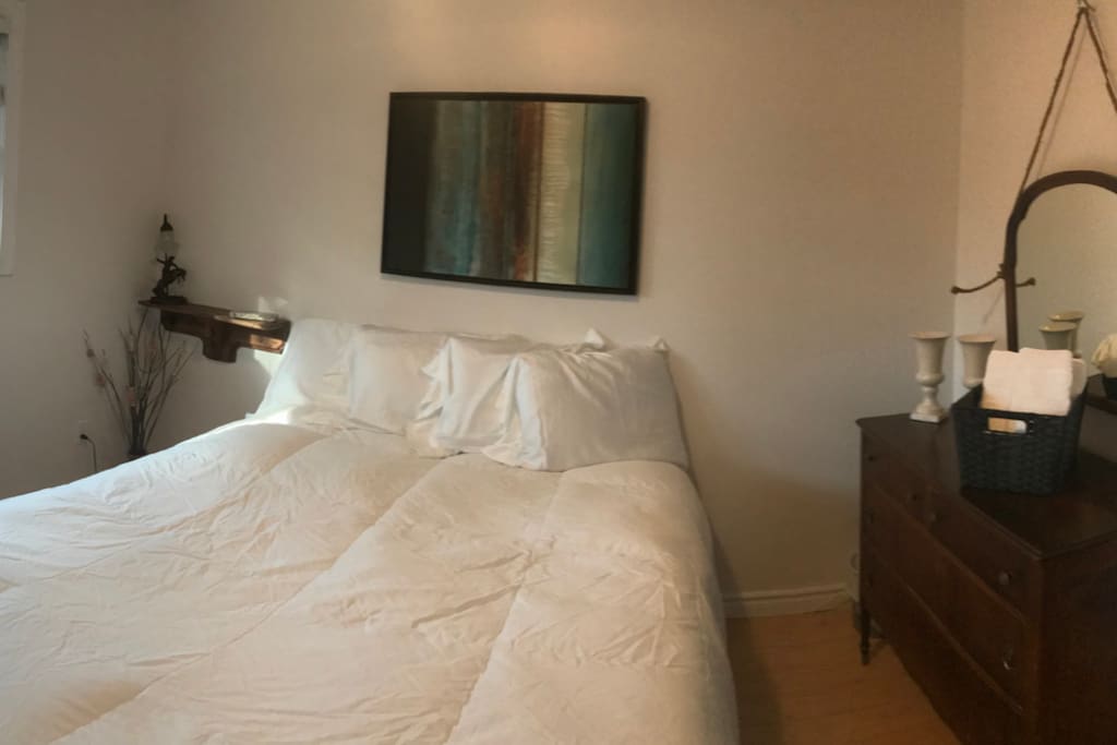 Bedroom #1 with Queen Bed