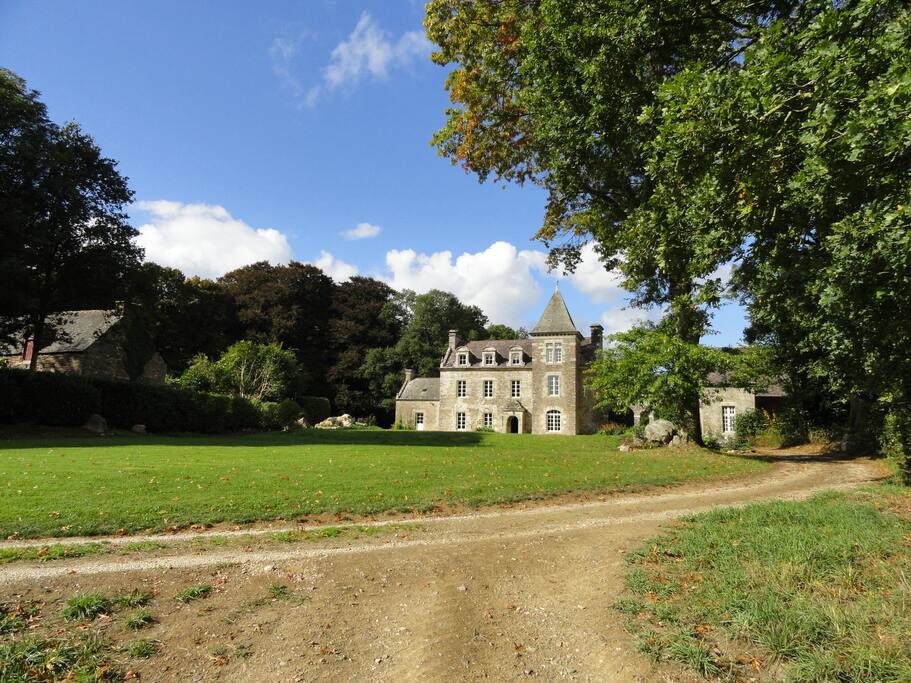 South facing Château Ville Voisin