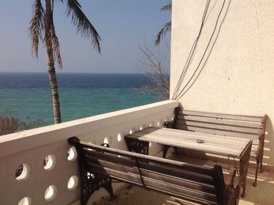 One of 4 balconies.