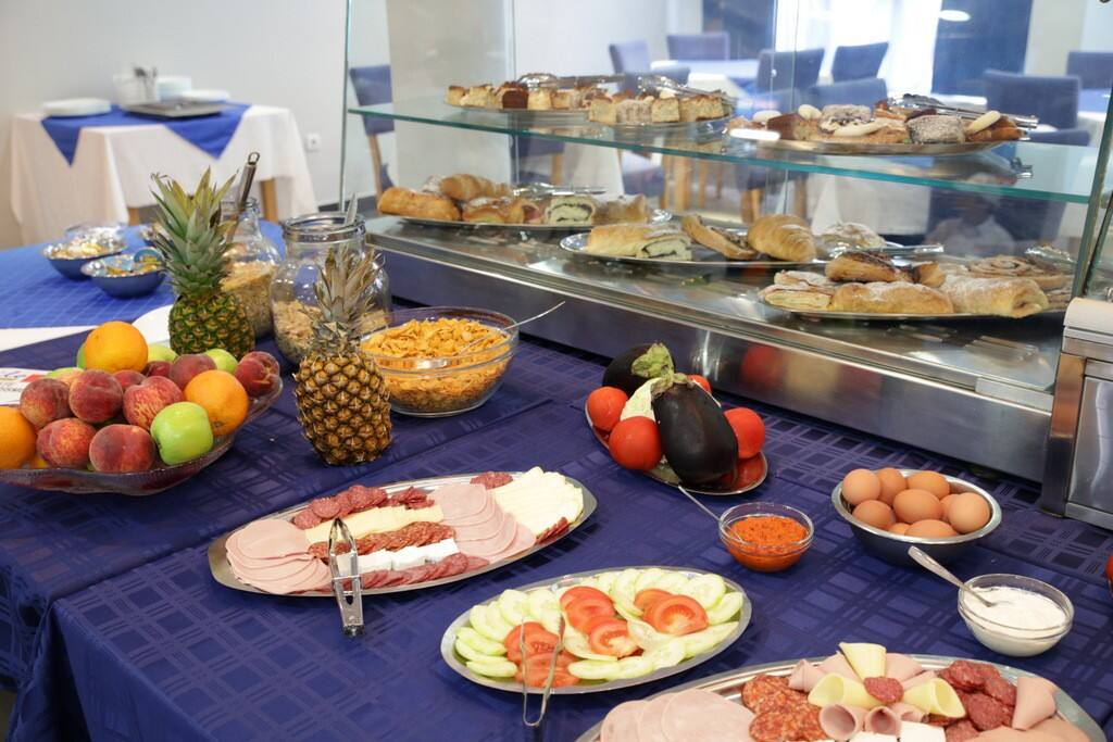 #lunch & #dinner TIME.