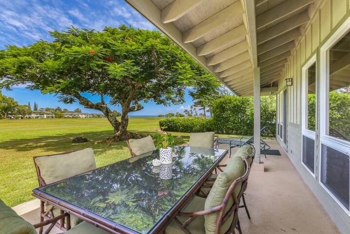 Half Moon Hana: Oceanview Home Near Queen’s Bath