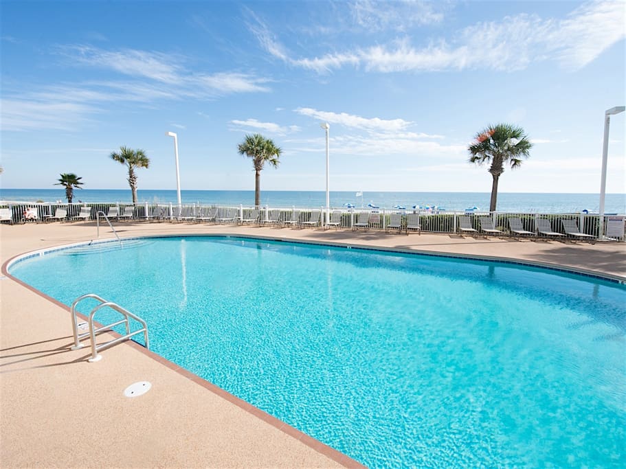 Drive just 15 minutes to Tanger Outlet Mall