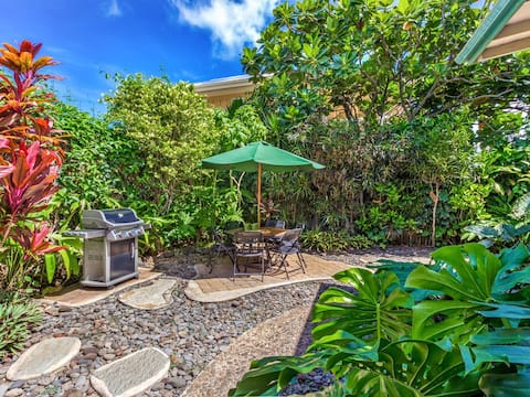 Walk to small beach, charming home