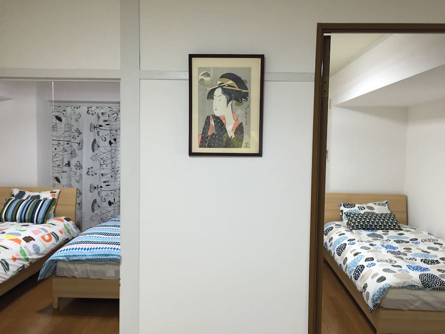 2bedrooms with 4single bed.