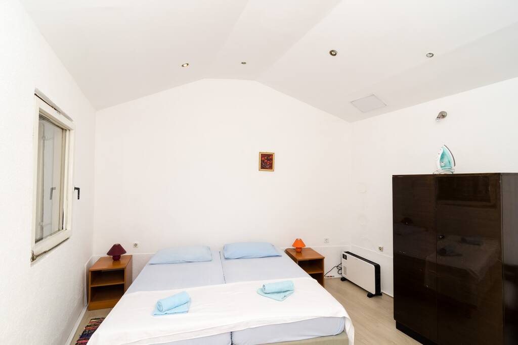 Comfortable double bed