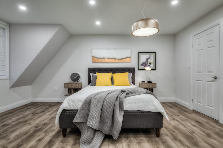 Glavna spavaća soba spojena sa sobom