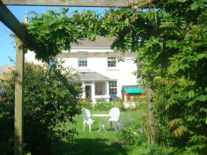 Archirondel Holiday Rentals & Homes St Martin, Jersey Airbnb