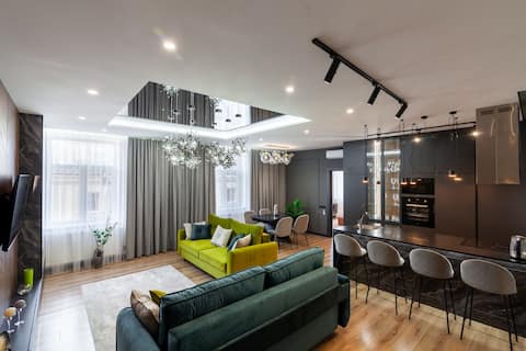 Royal apartment on Gorodotska 31 str