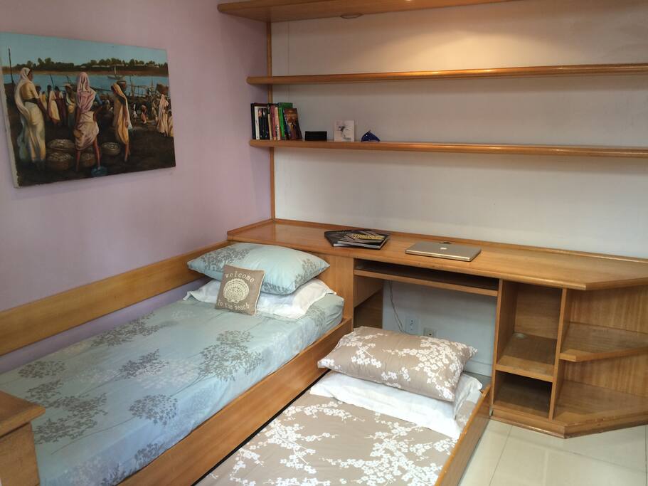 The second bed tucks away so that you can have more space during the daytime!
