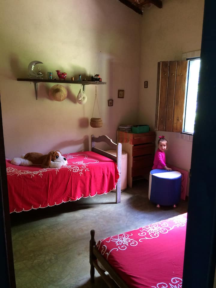 Habitación de entrada 3 - dos camas individuales.