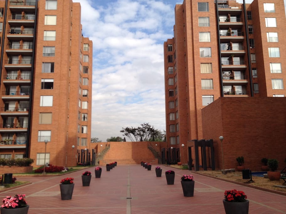 Multi unit family building