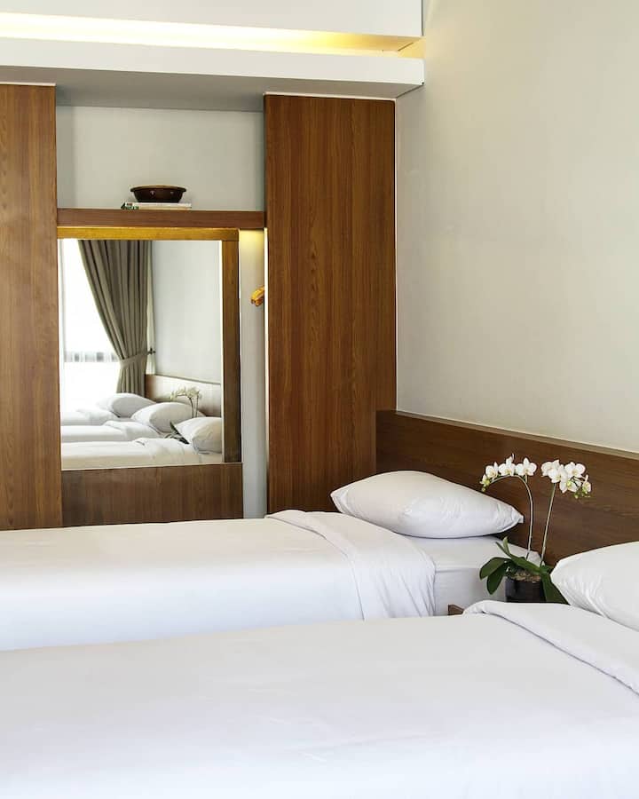 Elección de la cama: 

1 cama doble, 2 camas individuales. 
o
4 camas individuales 
