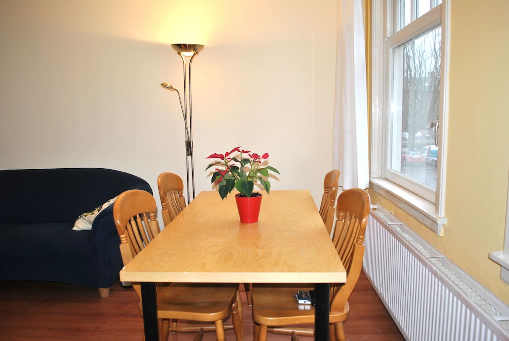 living room, dining table
