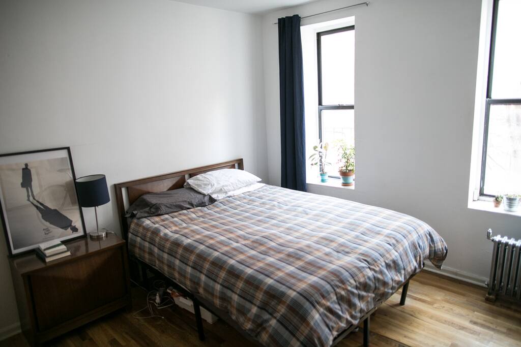 Queen size bed