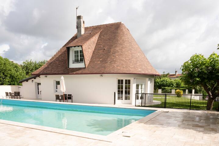 Grande Villa avec Piscine proche Bordeaux et Tram gallery image 4