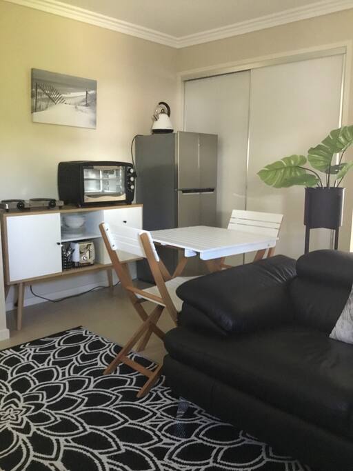 Kitchen with Oven and hotplates