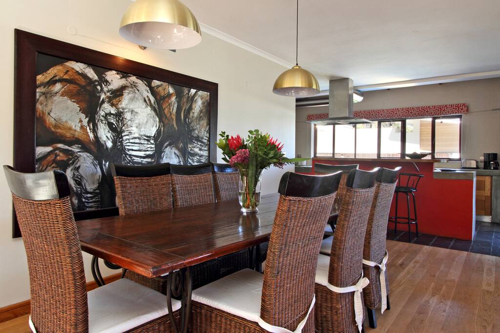 Dining area open to kitchen