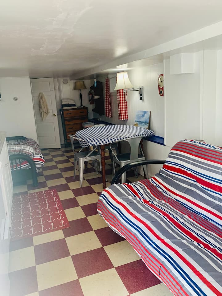 Nauticalapt. Great Location Sleeps  5 - Seaside Park, NJ