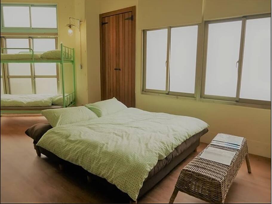 sofa bed room