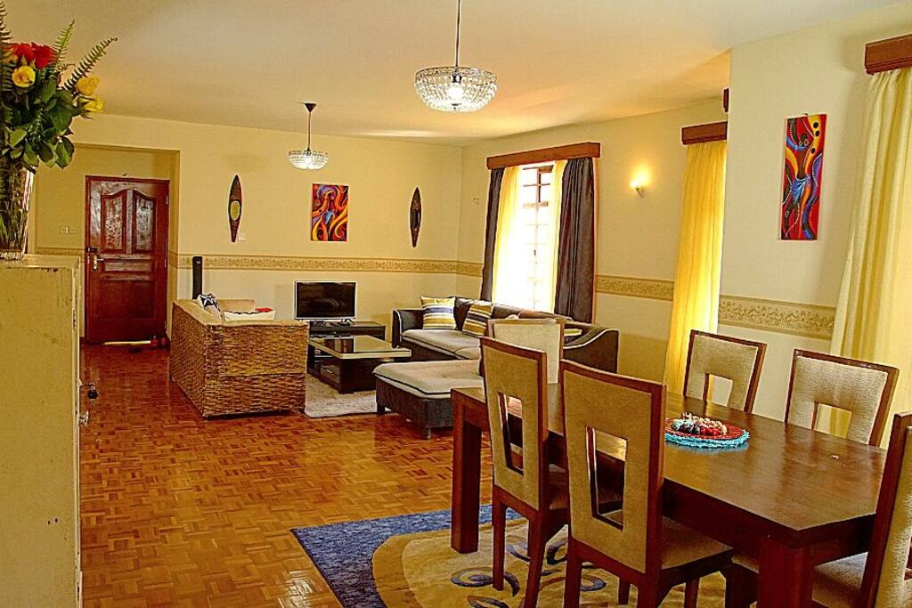 Roomy Dinning Area