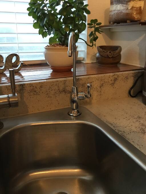 Filtered Drinking Water (Reverse Osmosis)