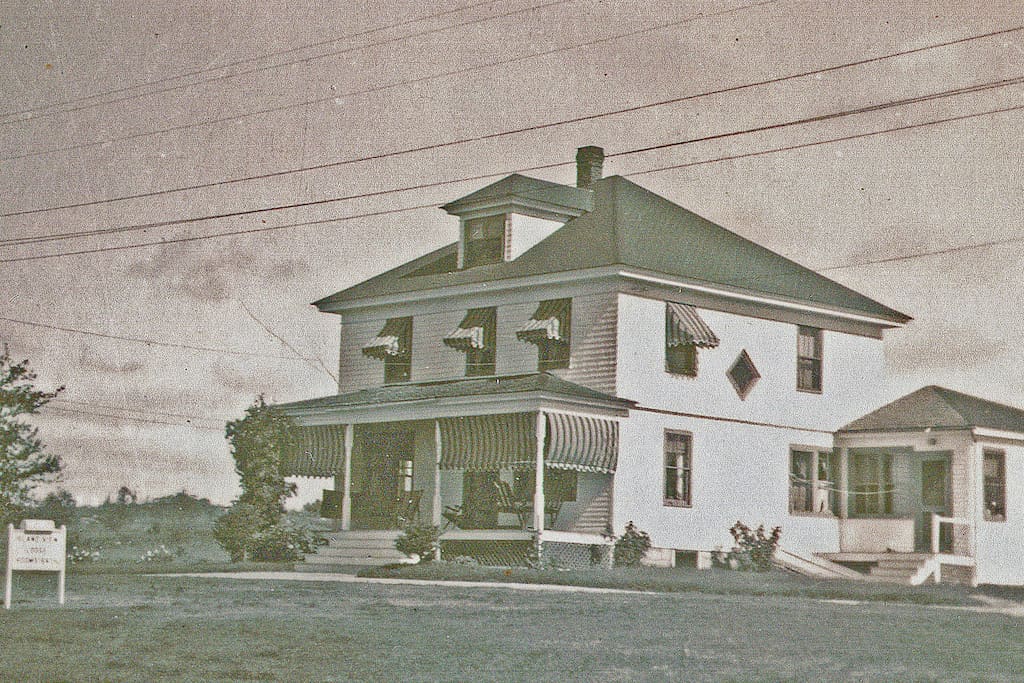 Acadia Lights Cottage was formerly Island View Lodge in the thirties and forties.