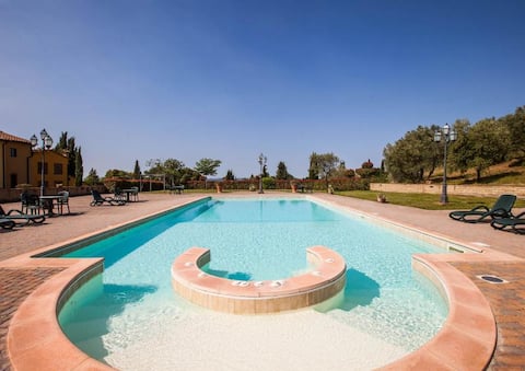 Beautiful apartment near Florence