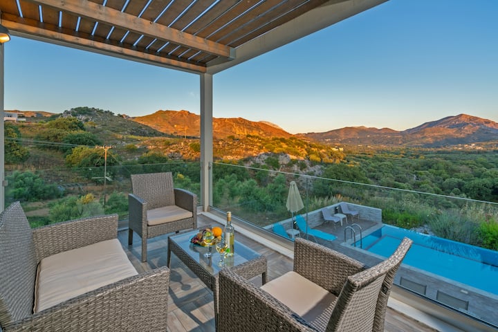 Infinity pool 2bedrooms 2bathrooms