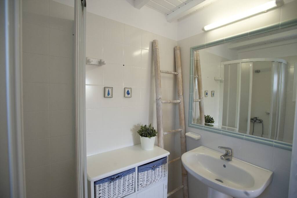 Bathroom in first floor