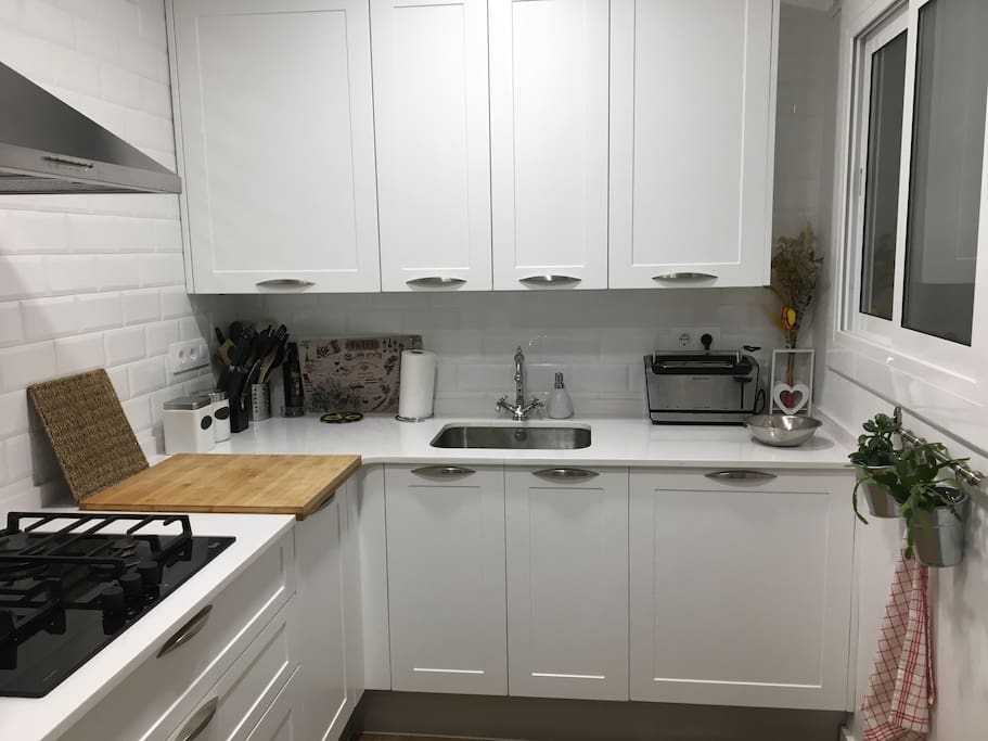 Cocina con lavavajillas