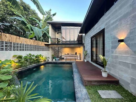 Exclusive Guesthouse with Pool - Klimba Villa