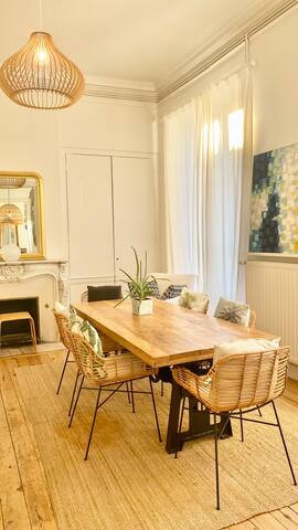 Superbe appartement climatisé près Grand Théatre gallery image 2