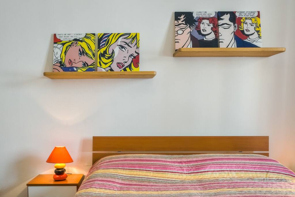 Bedroom with 1 double bed + 2 single beds