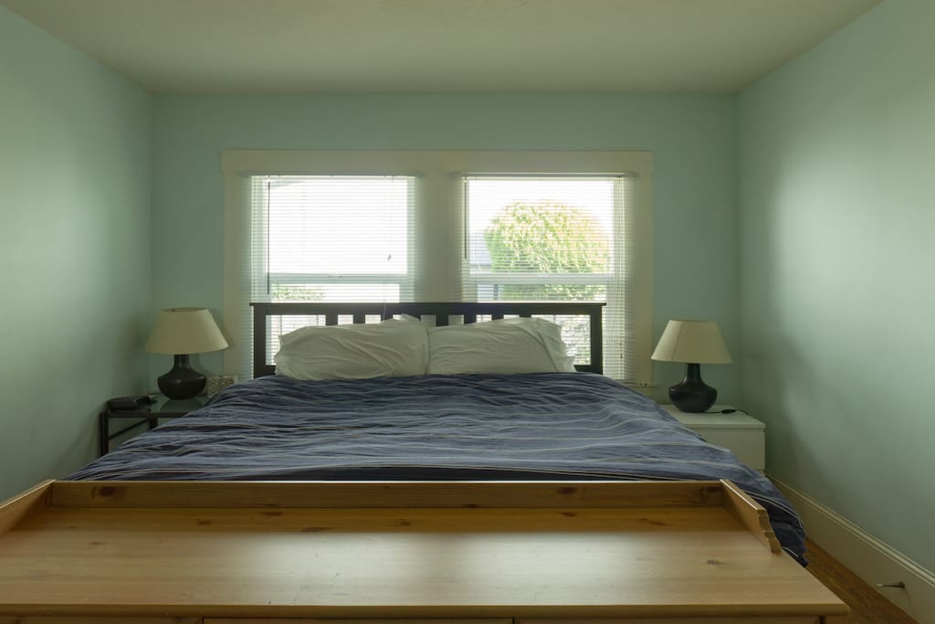 Queen sized bed with a sleep number mattress