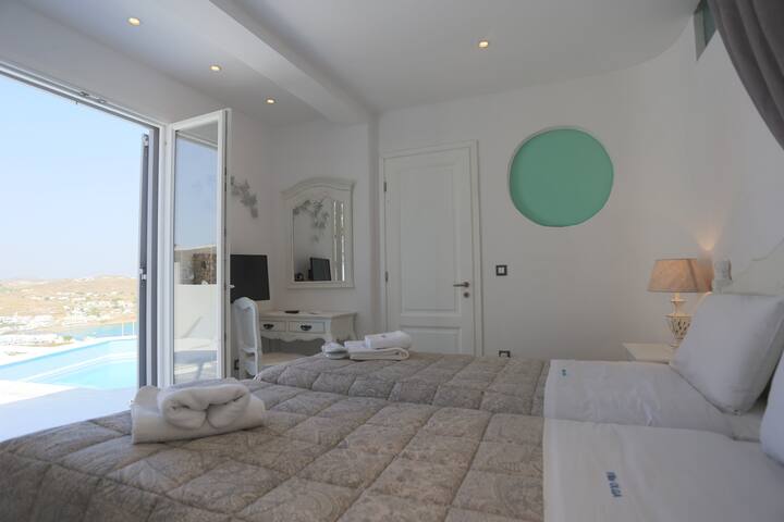 Panoramic House Psarou Mykonos gallery image 2