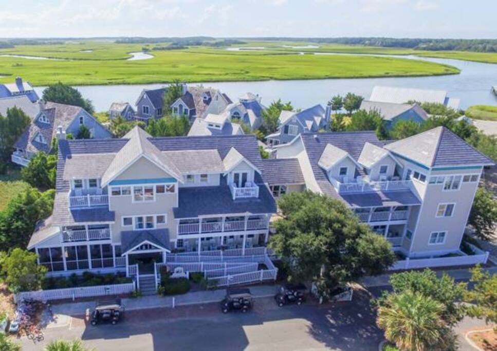 Bald Head Island - Marsh Harbour Inn - B&B - Bed and ...